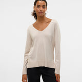 VERO MODA VMSILJE v-neck pullover in moonbeam - Image 1