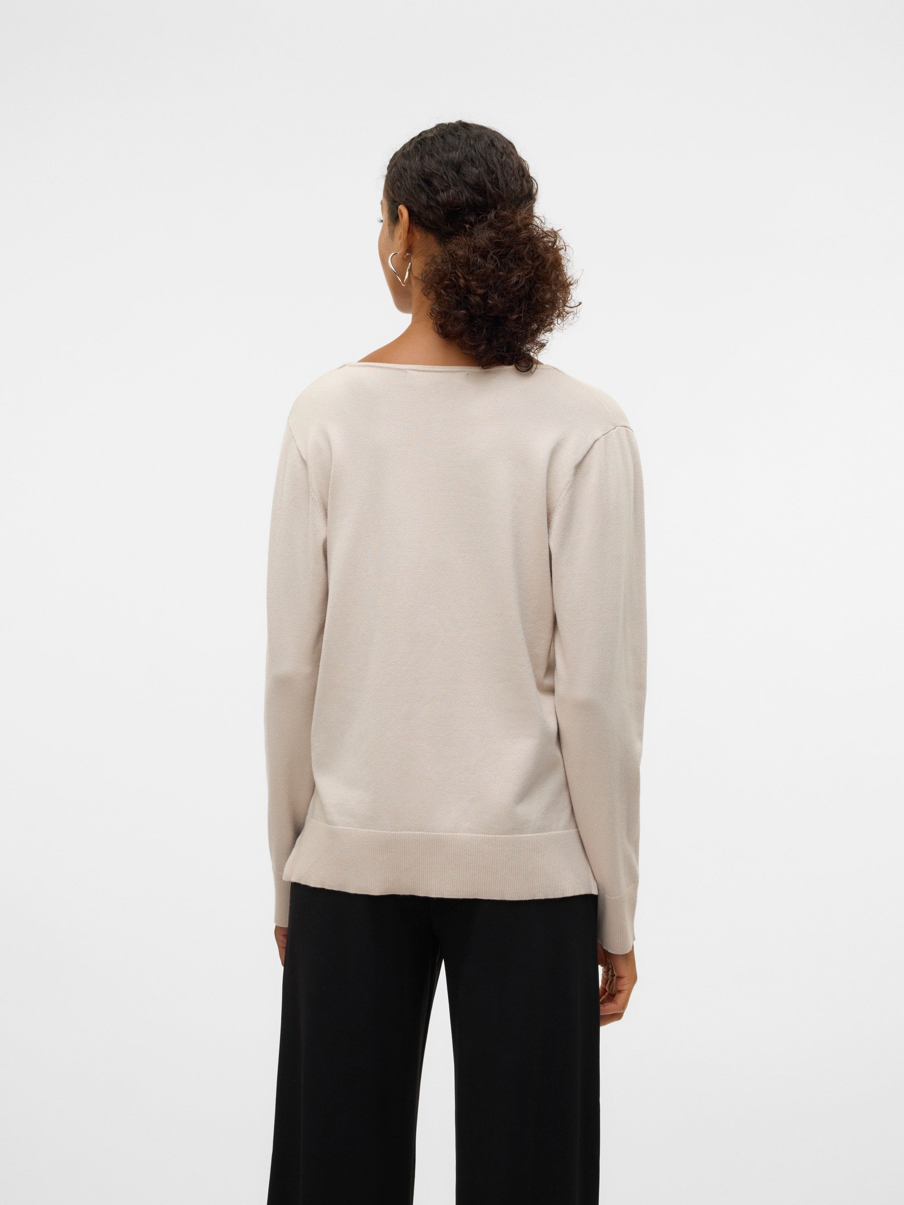 VERO MODA VMSILJE v-neck pullover in moonbeam - Image 2