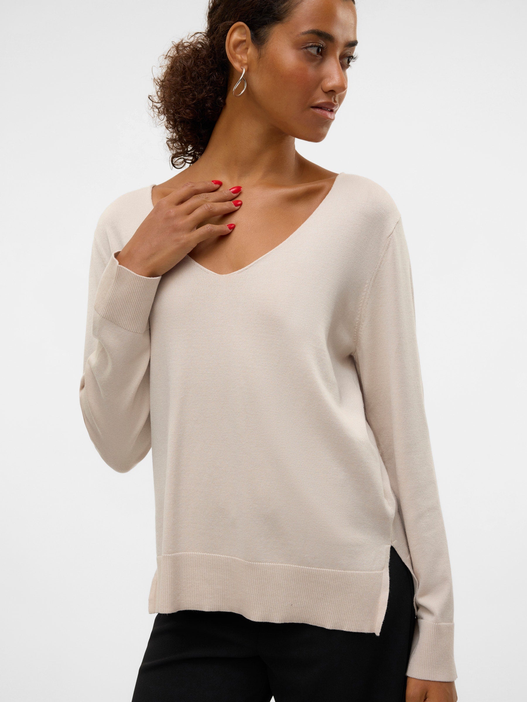 VERO MODA VMSILJE v-neck pullover in moonbeam - Image 5