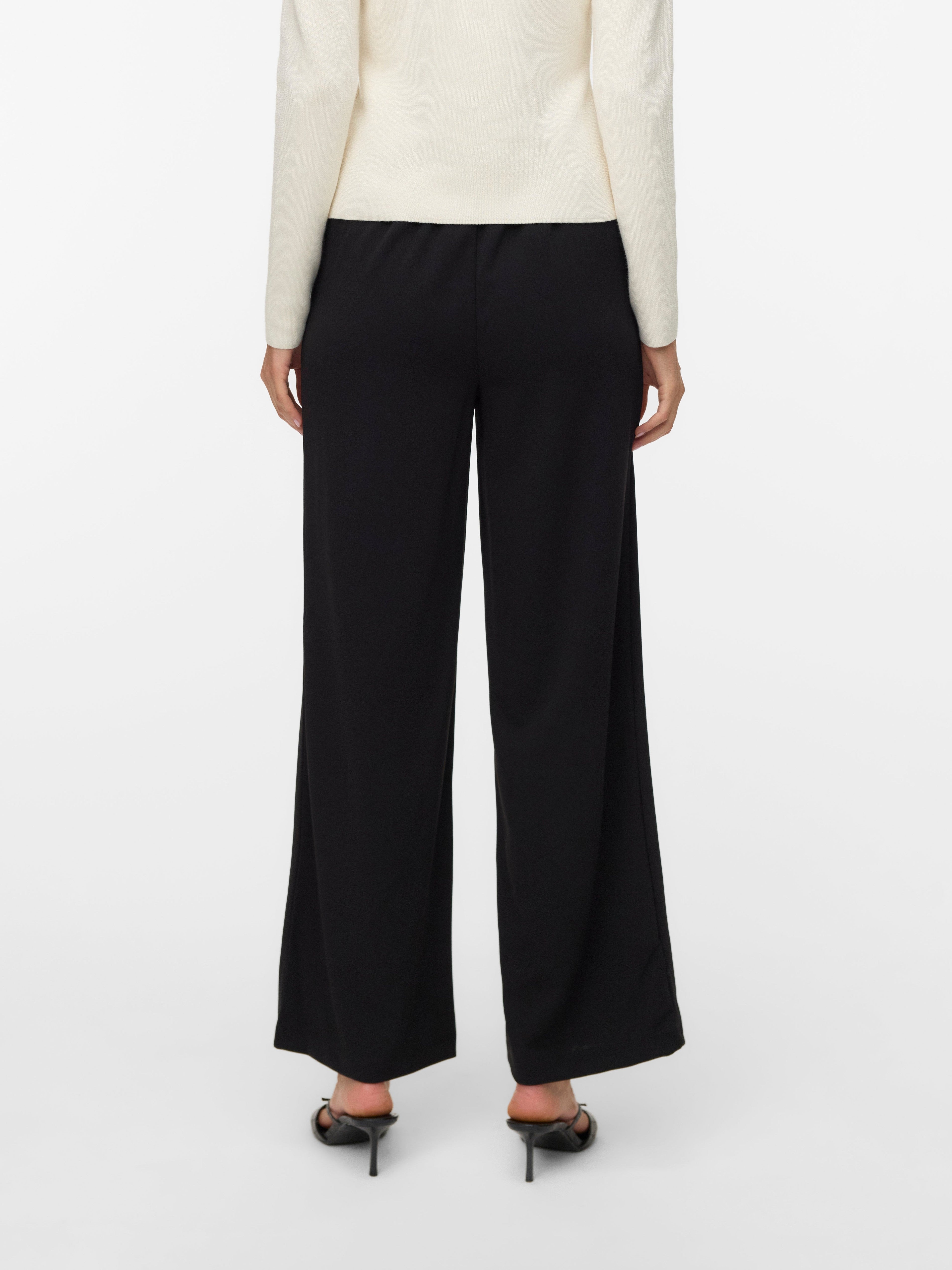 VERO MODA VMSTAR pants in black - Image 2