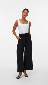 VERO MODA VMSYDNEY paperbag ankle pant in black - Image 1