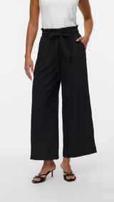 VERO MODA VMSYDNEY paperbag ankle pant in black - Image 4