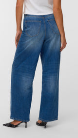 VERO MODA VMTAYLOR wide jeans in medium blue denim - Image 2