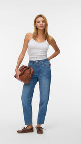 VERO MODA VMTESSA mom jeans in medium blue denim - Image 1