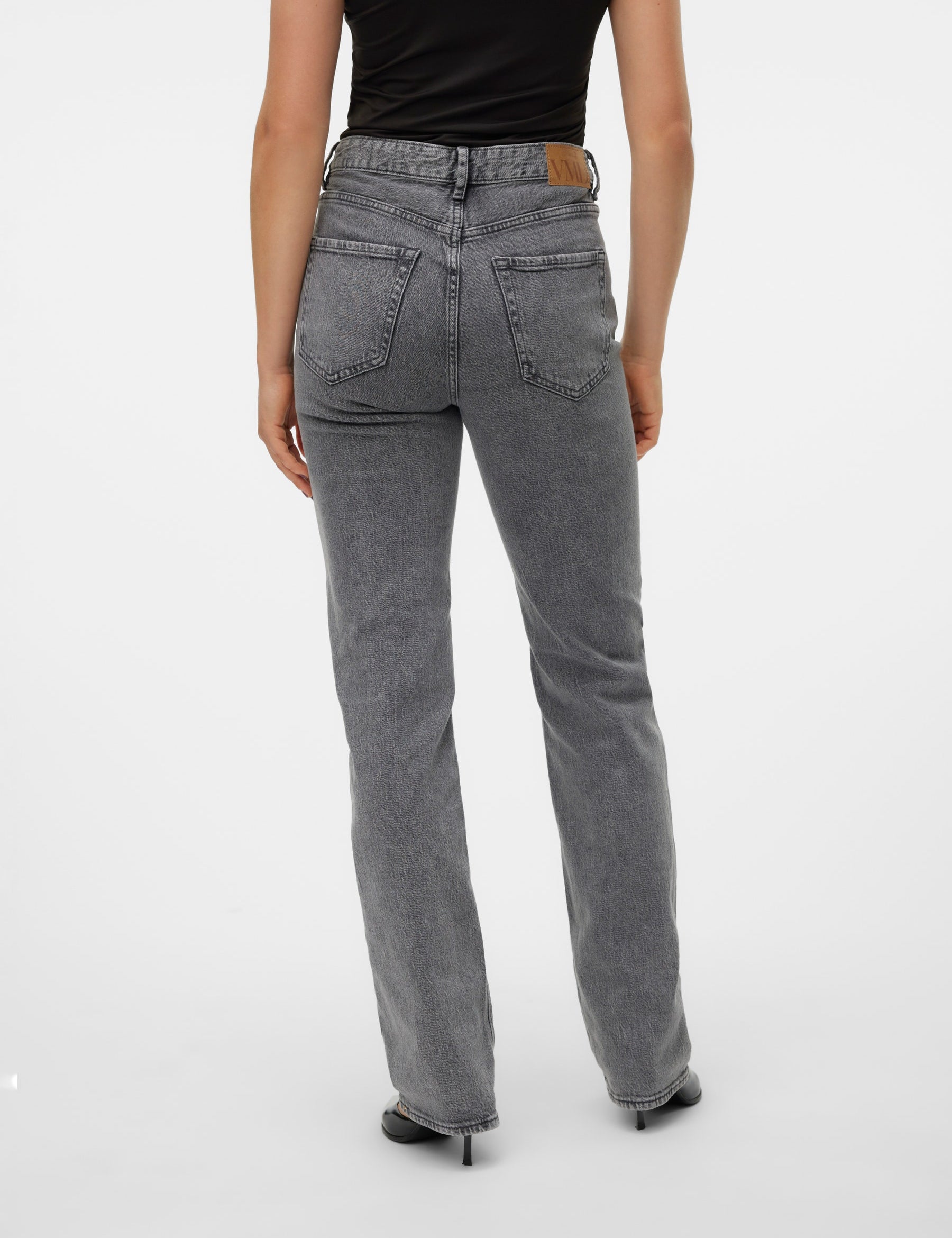 VERO MODA VMTESSA straight jeans in medium grey denim - Image 2