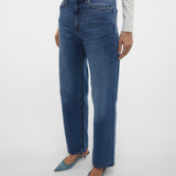 VERO MODA VMTESSA wide jeans in medium blue - Image 6
