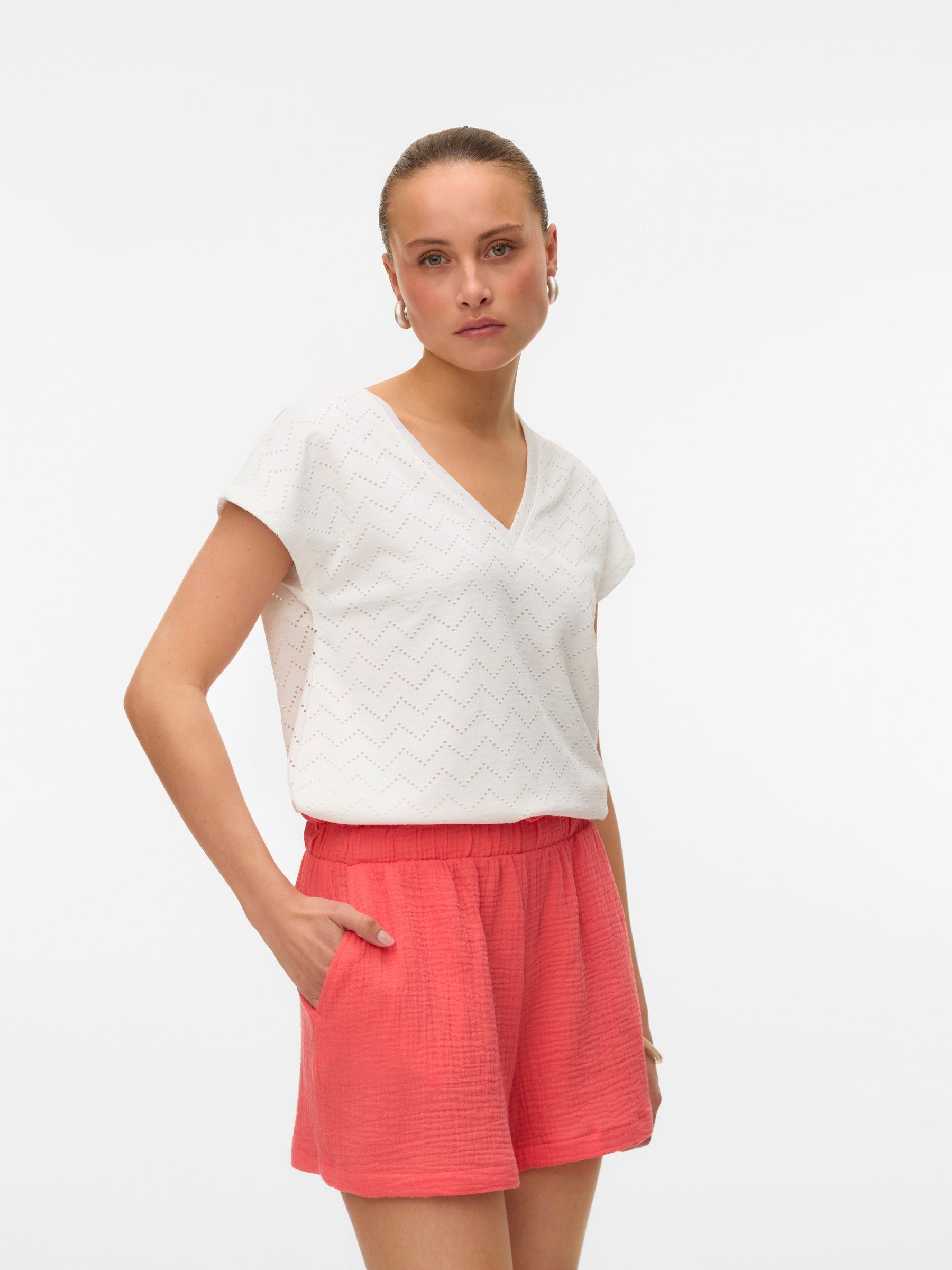 VERO MODA VMTHAS v-neck top vo in snow white - Image 1