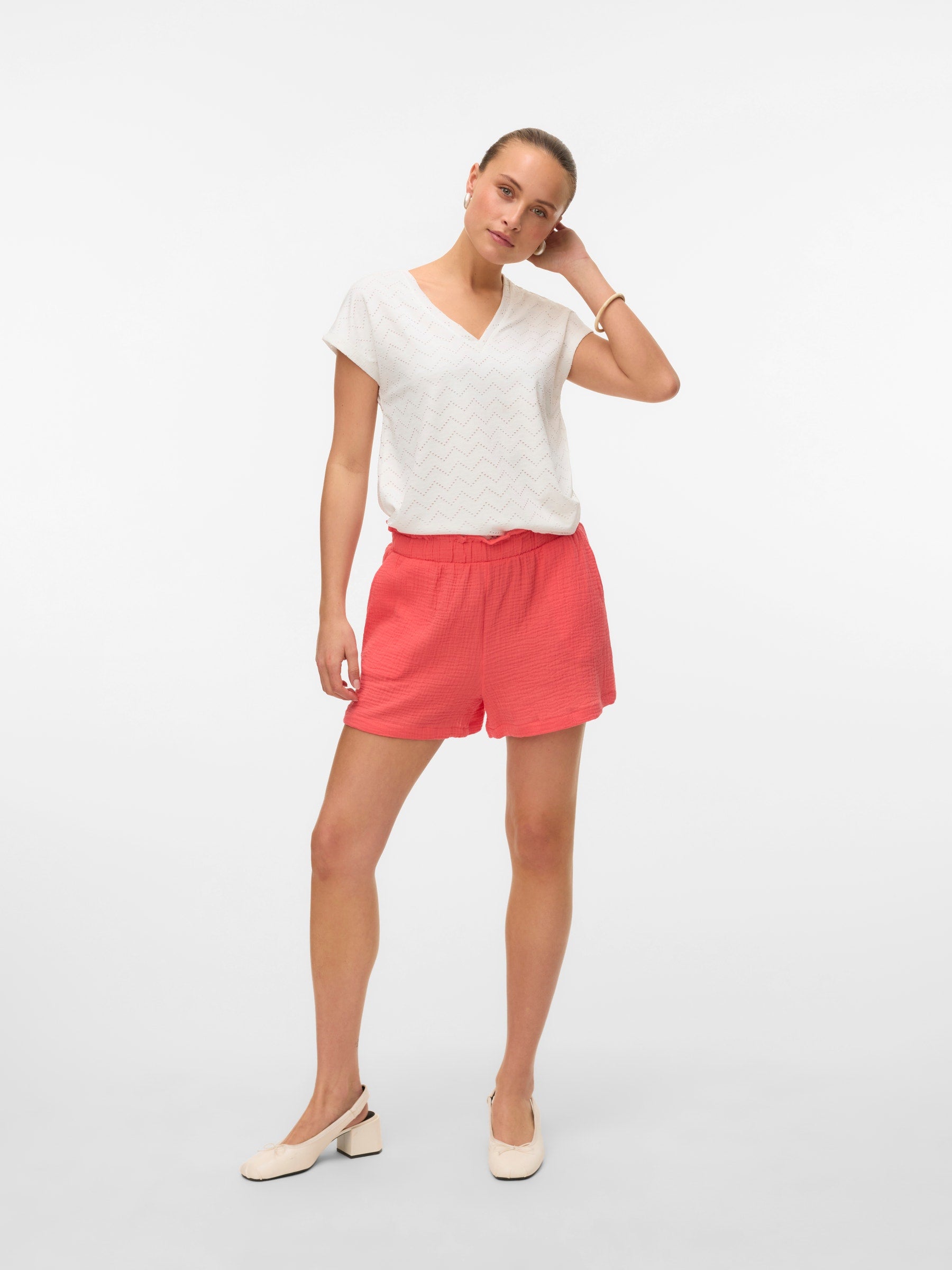 VERO MODA VMTHAS v-neck top vo in snow white - Image 4