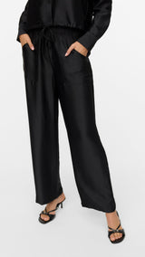 VERO MODA VMTOMA straight pants in black - Image 5