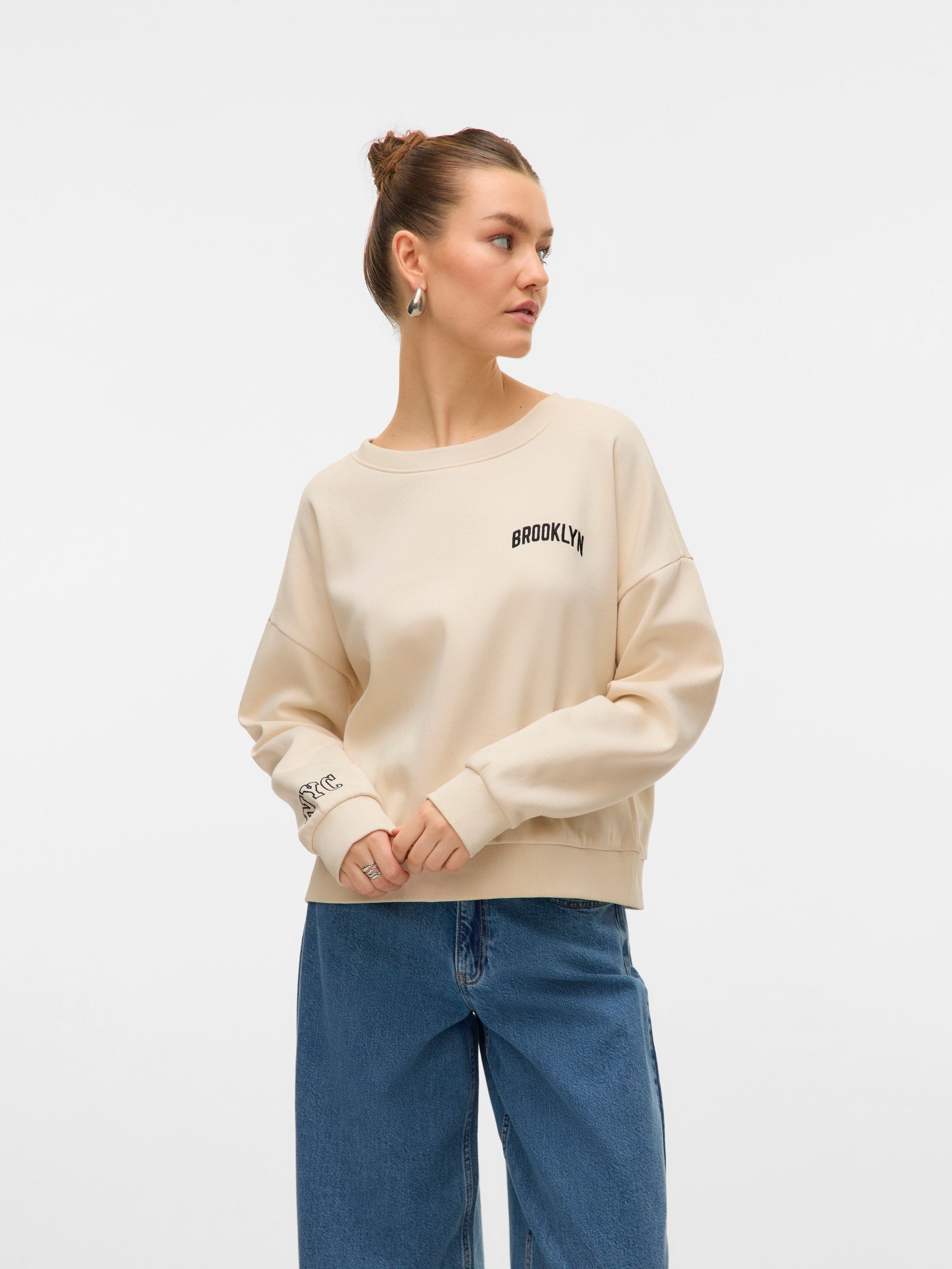 VERO MODA VMTRINA sweat box boo in birch nyc - Image 1