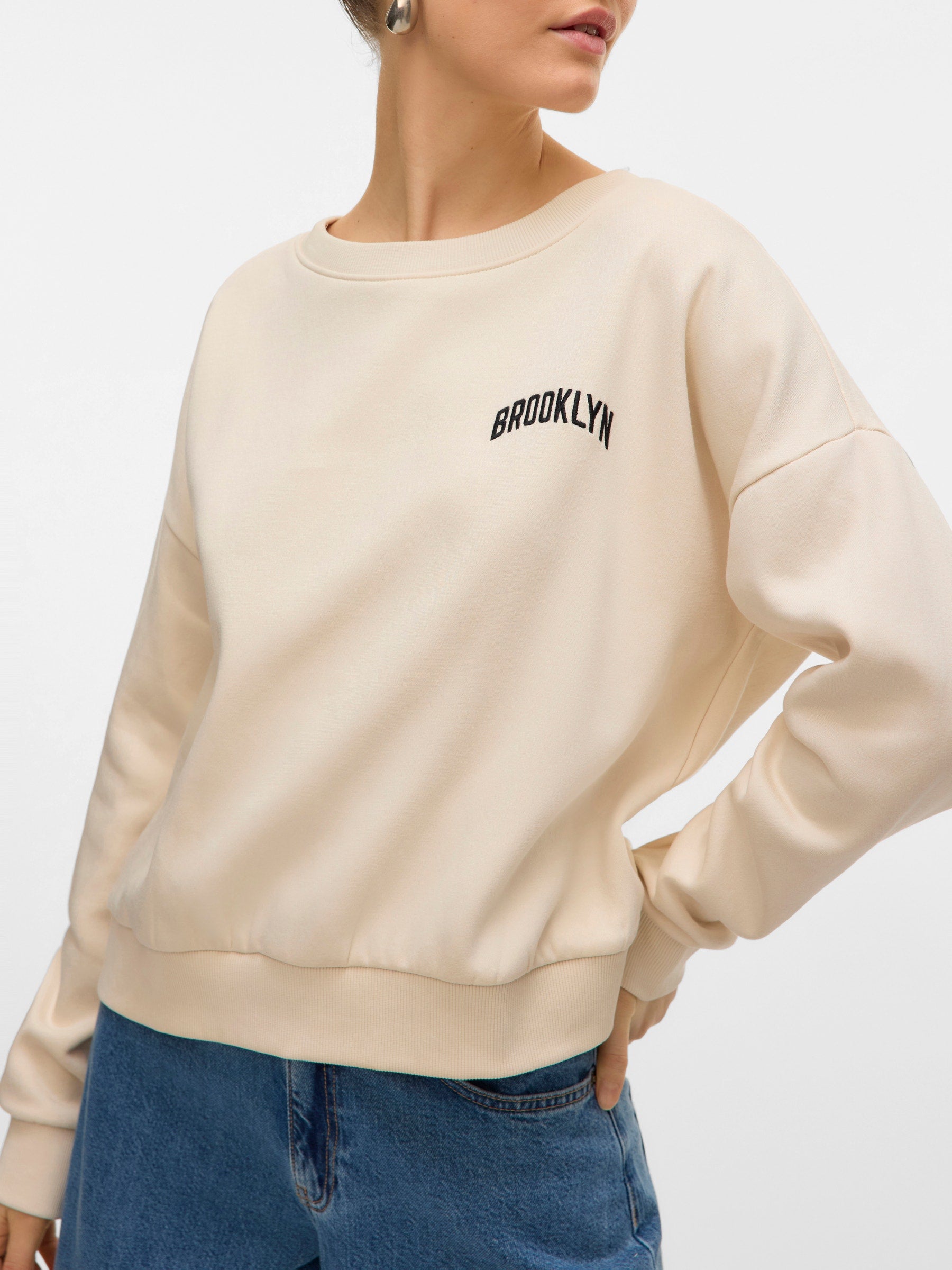 VERO MODA VMTRINA sweat box boo in birch nyc - Image 5