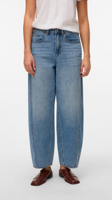 VERO MODA VMZELDA barrel denim jeans mix in medium blue denim - Image 1